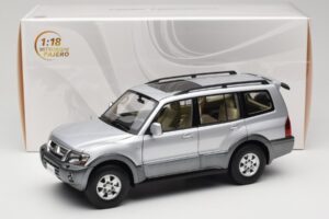 Mitsubishi Pajero V73 Mėlynas YC Model 1:18 241218040102010209 Metalas - nuotrauka 8 iš 8