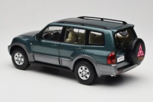 Mitsubishi Pajero V73 Žalias YC Model 1:18 241218040101010215 Metalas - nuotrauka 7 iš 8