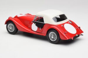 Morgan 4/4 Plus Competition Hardtop Raudonas Kyosho 1:18 08114R Metalas - nuotrauka 7 iš 8