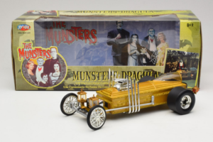 Munsters Dragula Movie Car Joyride 1:18 33266 Metalas - nuotrauka 8 iš 8