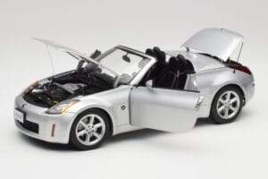 Nissan 350Z Z33 Roadster Diamond Sidabrinis AUTOart 1:18 77371 Metalas - nuotrauka 2 iš 8