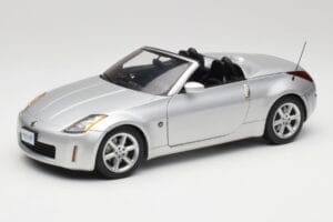 Nissan 350Z Z33 Roadster Diamond Sidabrinis AUTOart 1:18 77371 Metalas