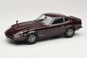 Nissan Fairlady 240Z-G S30 Bordo Kyosho 1:18 08212M Metalas