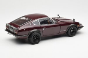 Nissan Fairlady 240ZG Rudas Kyosho 1:18 08217M Metalas - nuotrauka 3 iš 8