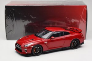Nissan GT-R R35 Track Edition NISMO Vibrant Red MotorHelix 1:18 M83511 Metalas - nuotrauka 8 iš 8