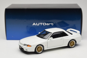 Nissan Skyline GT-R R32 V-Spec II Tuned Crystal White AUTOart 1:18 77416 Metalas - nuotrauka 8 iš 8
