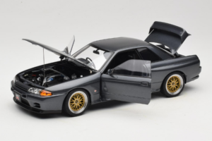 Nissan Skyline GT-R R32 V-Spec II Tuned Gun Grey Metallic AUTOart 1:18 77417 Metalas - nuotrauka 2 iš 8