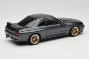 Nissan Skyline GT-R R32 V-Spec II Tuned Gun Grey Metallic AUTOart 1:18 77417 Metalas - nuotrauka 3 iš 8