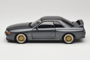 Nissan Skyline GT-R R32 V-Spec II Tuned Gun Grey Metallic AUTOart 1:18 77417 Metalas - nuotrauka 4 iš 8