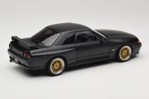 Nissan Skyline GT-R R32 V-Spec II Tuned Version Matt Black AUTOart 1:18 77418 Metalas - nuotrauka 3 iš 8