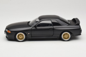 Nissan Skyline GT-R R32 V-Spec II Tuned Version Matt Black AUTOart 1:18 77418 Metalas - nuotrauka 4 iš 8