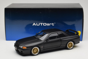 Nissan Skyline GT-R R32 V-Spec II Tuned Version Matt Black AUTOart 1:18 77418 Metalas - nuotrauka 8 iš 8