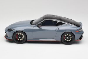 Nissan Z RZ34 NISMO Stealth Pilkas GT Spirit 1:18 GT484 Derva - nuotrauka 3 iš 6