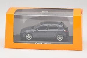 Opel Astra H Pilkas Minichamps 1:43 B24910027A Metalas - nuotrauka 4 iš 4