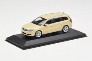 Opel Astra H Universalas Geltonas Minichamps 1:43 1799098 Metalas - nuotrauka 2 iš 4
