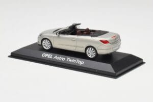 Opel Astra H Twin Top Sidabrinis Minichamps 1:43 403045633 Metalas - nuotrauka 3 iš 4