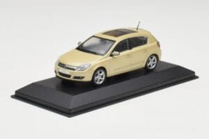Opel Astra H Geltonas Metalinis Minichamps 1:43 403043003 Metalas - nuotrauka 2 iš 4