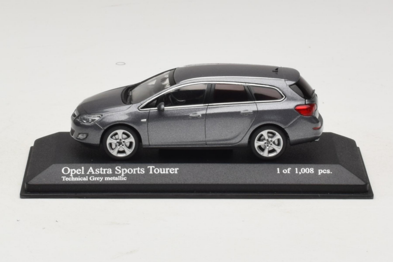 Opel Astra J Sports Tourer Minichamps 1:43 400049014 Metalas