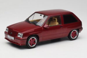 Opel Corsa A Custom Raudonas MCG 1:18 MCG18433 Metalas