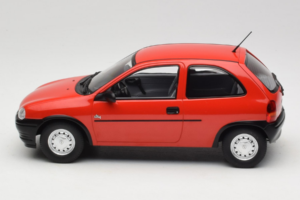 Opel Corsa B Raudonas MCG 1:18 MCG18513 Metalas - nuotrauka 3 iš 6