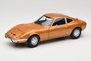 Opel GT Auksinis Minichamps 1:18 180049025 Metalas