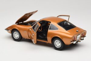Opel GT Auksinis Minichamps 1:18 180049025 Metalas - nuotrauka 5 iš 8