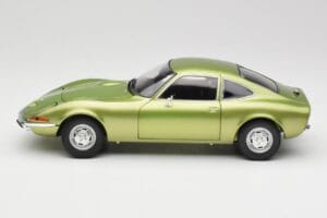 Opel GT Green Metallic Minichamps 1:18 180049029 Metalas - nuotrauka 4 iš 8