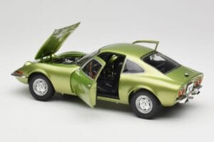 Opel GT Green Metallic Minichamps 1:18 180049029 Metalas - nuotrauka 5 iš 8