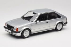 Opel Kadett D GTE Sidabrinis MCG 1:18 MCG18533 Metalas