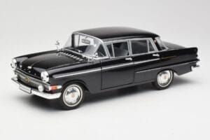 Opel Kapitan P1 Juodas Revell 1:18 08822 Metalas