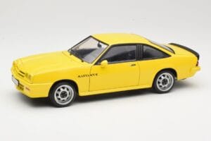 Opel Manta B GT/E Geltonas Revell 1:18 08421 Metalas