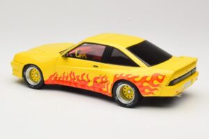 Opel Manta B Mattig Geltonas su Liepsna MCG 1:18 MCG18115 Metalas - nuotrauka 5 iš 6