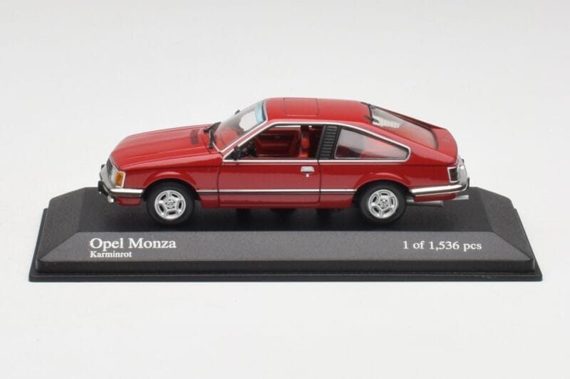 Opel Monza A Raudonas Minichamps 1:43 400045121 Metalas