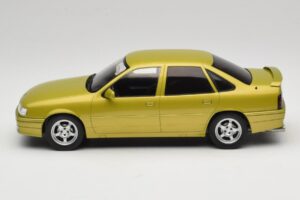 Opel Vectra A 2000 16V Geltonas MCG 1:18 MCG18463 Metalas - nuotrauka 3 iš 6