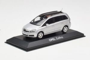 Opel Zafira B Sidabrinis Minichamps 1:43 1799109 Metalas - nuotrauka 2 iš 4