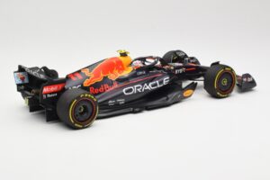 Oracle Red Bull Racing RB18 #11 S. Perez Miami GP 2022 Minichamps 1:18 110220511 Metalas - nuotrauka 2 iš 6