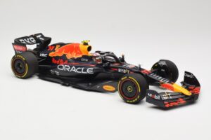 Oracle Red Bull Racing RB18 #11 S. Perez Miami GP 2022 Minichamps 1:18 110220511 Metalas - nuotrauka 4 iš 6