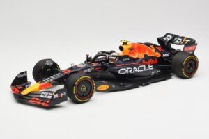 Oracle Red Bull Racing RB18 #11 S. Perez Miami GP 2022 Minichamps 1:18 110220511 Metalas