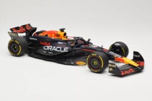 Red Bull Racing RB20 #1 M. Verstappen Winner China GP 2024 Minichamps 1:18 110240501 Metalas - nuotrauka 4 iš 6