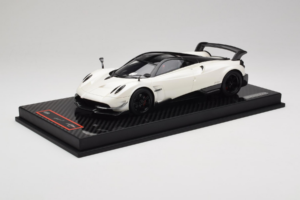 Pagani Huayra BC White Metallic Yy Model 1:18 REMC025 Derva - nuotrauka 2 iš 7