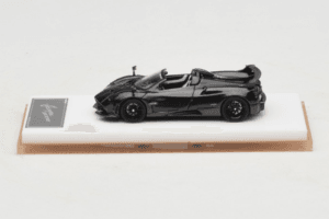 Pagani Huayra Tricolore Roadster Exposed Carbon Henson & Heaven 1:64 PHREC01 Metalas
