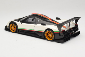 Pagani Zonda R Revolucion Baltas AUTOart 1:18 78262 Metalas - nuotrauka 7 iš 8