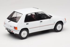 Peugeot 205 Baltas MCG 1:18 MCG18493 Metalas - nuotrauka 2 iš 6