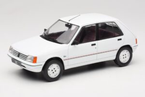 Peugeot 205 Baltas MCG 1:18 MCG18493 Metalas