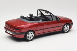 Peugeot 306 Kabrioletas Raudonas Otto 1:18 OT042 Derva - nuotrauka 2 iš 6