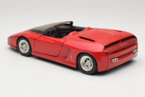 Pininfarina Mythos Raudonas Revell 1:18 8806 Metalas - nuotrauka 7 iš 8