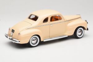 Plymouth Coupe Smėlio Road Signature 1:18 92398 Metalas - nuotrauka 3 iš 8