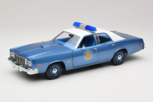 Plymouth Fury Police Pursuit Smokey and the Bandit GreenLight 1:18 19044 Metalas