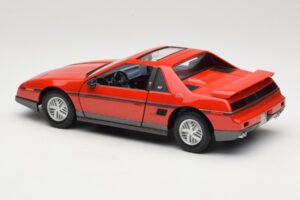Pontiac Fiero GT Raudonas Road Signature 1:18 92588 Metalas - nuotrauka 7 iš 8