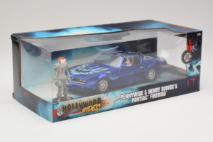 Pontiac Firebird Pennywise With Figure Jada 1:24 31118 Metalas - nuotrauka 2 iš 3